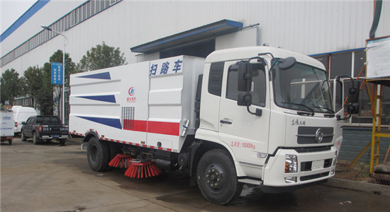 清掃車(chē)的日常維護(hù) 清掃車(chē)的日常維護(hù)